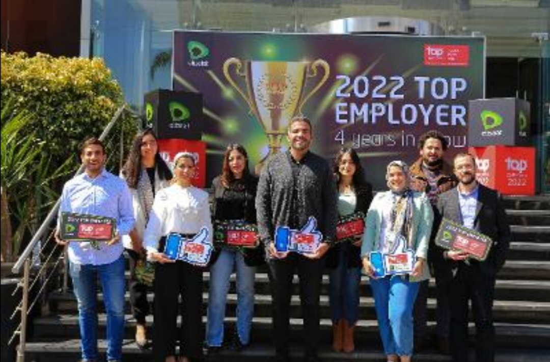 للعام الرابع على التوالي.. اتصالات مصر تفوز بجائزة Top Employer كأفضل بيئة عمل للموظفين في 2022