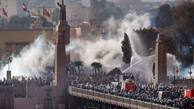 الادعاء السويسري يغلق تحقيقا استمر 11 عاما يتعلق بالانتفاضة في مصر