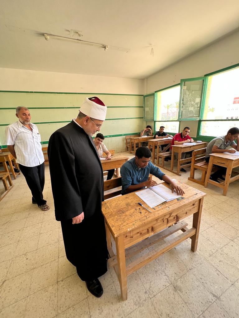 رئيس قطاع المعاهد يتفقد لجان الشرقية.. وانتشار لجان المتابعةبمصر