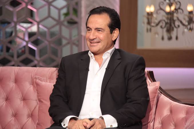 مصطفى كامل يجري اتصالاً بمحمد ثروت : قلبي معك ودعواتنا لك