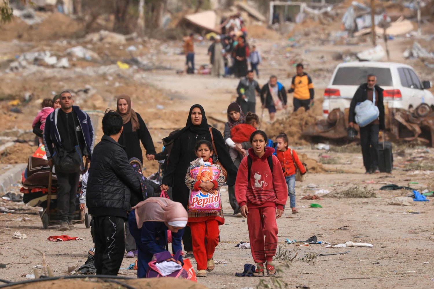 نزوح المزيد من الفلسطينيين مع احتدام القتال في جنوب قطاع غزة