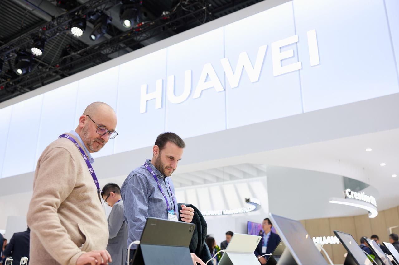 مشاركة هواوي البارزة في المؤتمر العالمي للهواتف MWC 2024 تجذب الاهتمام