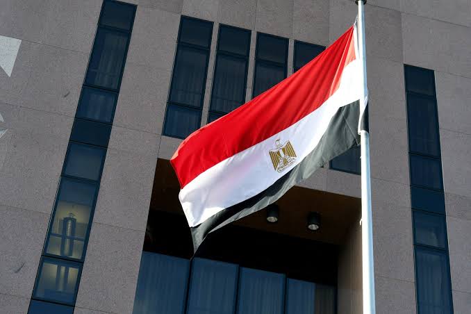مصر تحذر من مخاطر عملية عسكرية إسرائيلية محتملة بمنطقة رفح الفلسطينية