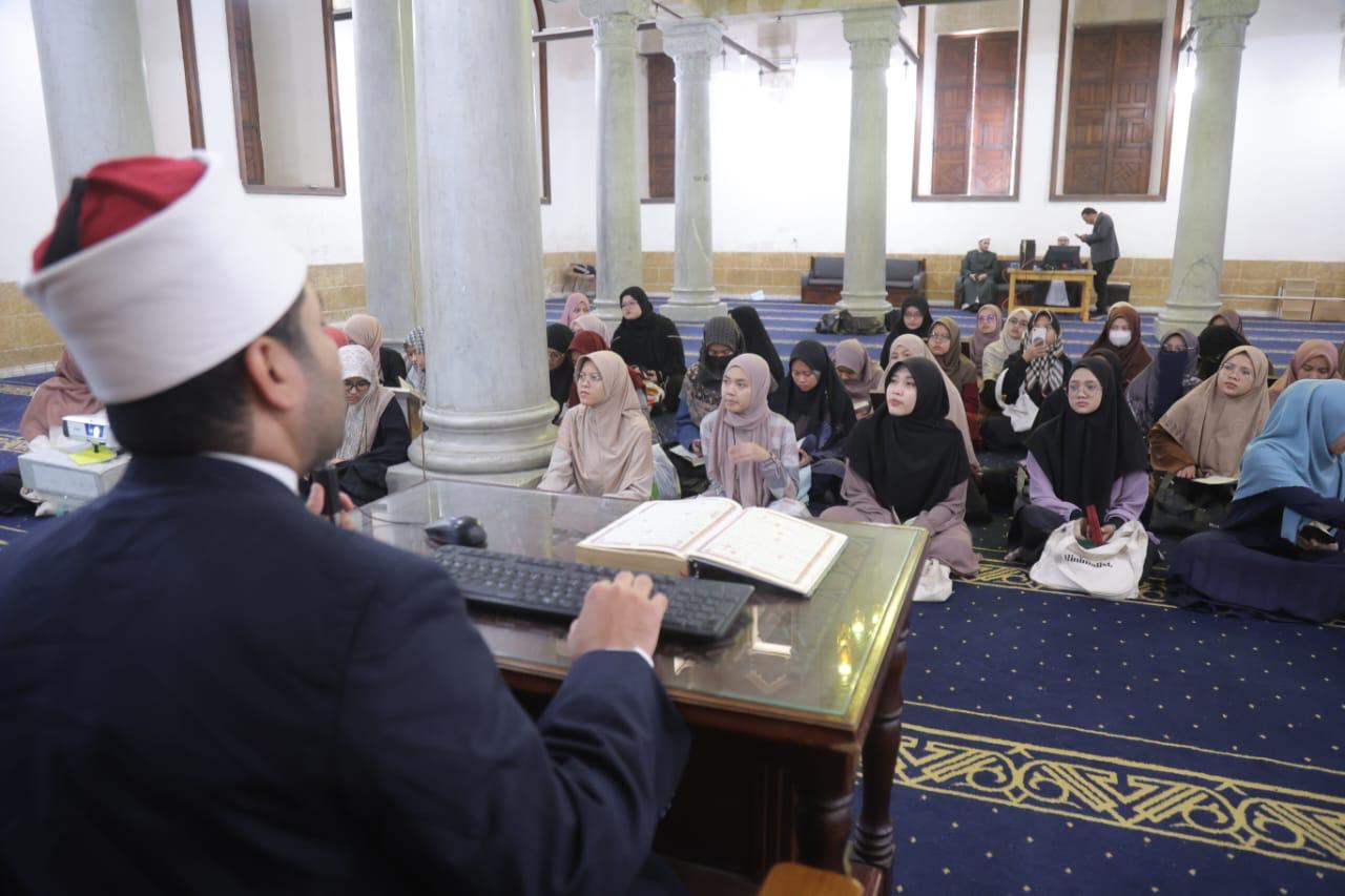 بمشاركة طالبات من ٦ دول.. الجامع الأزهر يعقد لأول مرة مقرأة للطالبات الوافدات