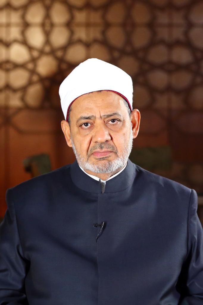 الإمام الأكبر يعزي أمير الإمارات في وفاة الشيخ هزاع بن سلطان بن زايد