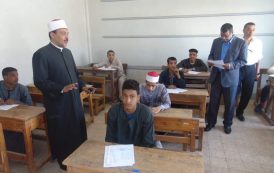 رئيس منطقة سوهاج الأزهرية يواصل متابعاته الميدانية لامتحانات النقل الثانوي بمعاهد طهطا