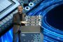 Intel تطلق العنان للذكاء الاصطناعي المؤسساتي مع مسرع Gaudi 3 واستراتيجية أنظمة الذكاء الاصطناعي المفتوحة وفوز العملاء الجدد