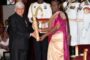 رئيسة الهند تمنح جوائز بادما للعديد من الشخصيات البارزة