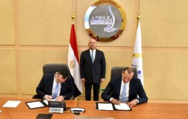 النقل يشهد توقيع عقد تنفيذ أعمال البنية الفوقية لمشروع محطة الحاويات تحيا مصر 1 بميناء دمياط