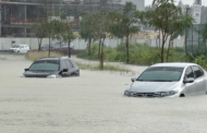 مقتل شخص على الأقل بعد سيول وأمطار غزيرة في الإمارات