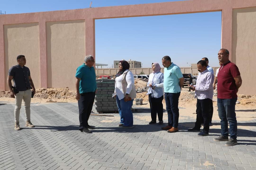 محافظ الوادي الجديد يتفقد التشطيبات الجارية بمحطة الغاز الطبيعي