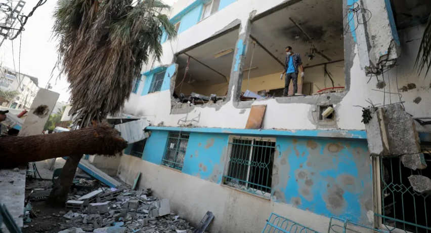 مقتل مدير الإسعاف والطوارئ بغزة ودبابات إسرائيلية تواصل التوغل في رفح