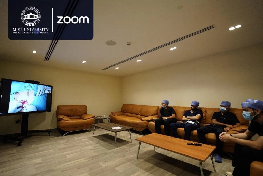 منصة Zoom تعقد شراكة استراتيجية من جامعة مصر للعلوم والتكنولوجيا لتقديم خاصية البث الحي المباشر للجراحات الطبية