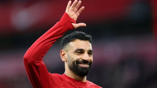 محمد صلاح على رأس 5 لاعبين مرشحين لدعم هجوم برشلونة