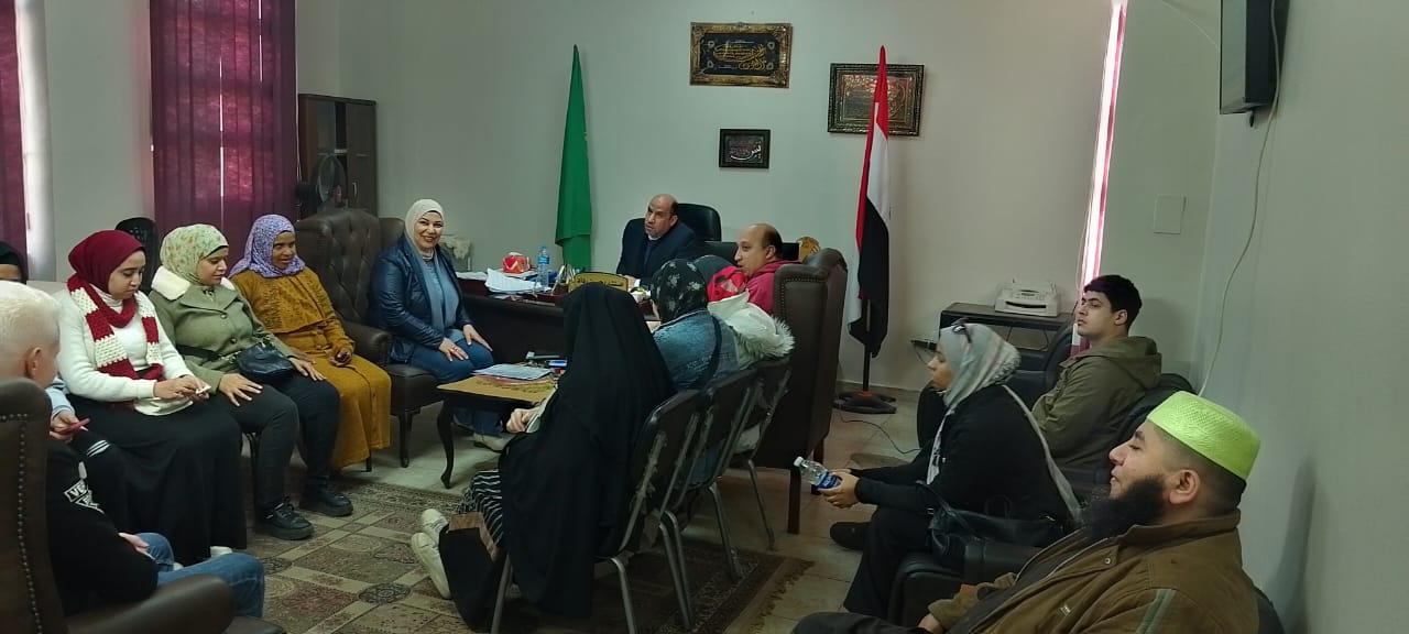 توفير ١٠ عقود عمل جديدة للمكفوفين من خريجي مدرسة النور للمكفوفين بالإسماعيلية