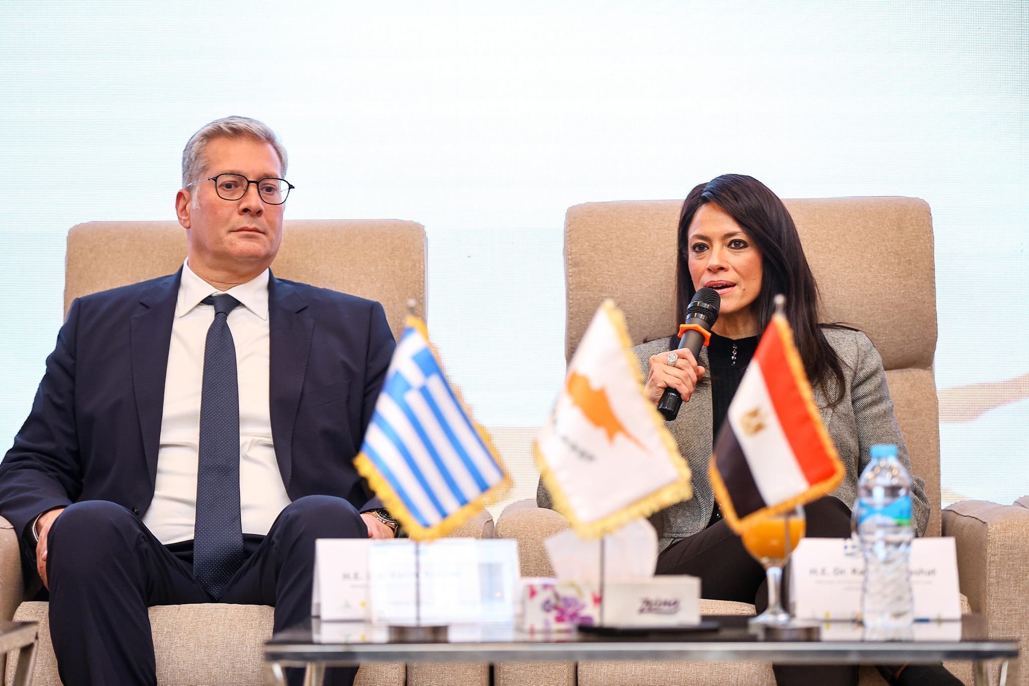 «المشاط» تشهد توقيع بروتوكول بين اتحادات الغرف التجارية لإنشاء مجلس أعمال مُشترك بين الدول الثلاث