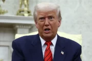 ترامب يعلن تعليق الهجمات على إيران أملا في اتفاق سريع