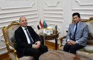 وزير الشباب والرياضة ومحافظ القاهرة يبحثان التعاون المشترك