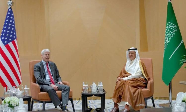 وزيرا الطاقة السعودي والأمريكي يبحثان تعزيز العمل البحثي المشترك