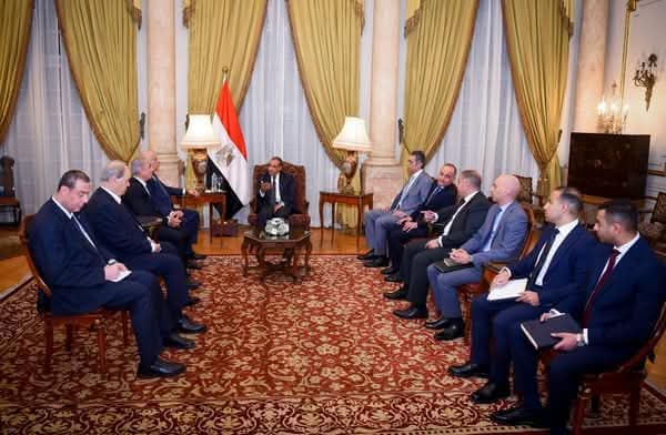 وزير الخارجية يستقبل وفداً من حركة فتح الفلسطينية