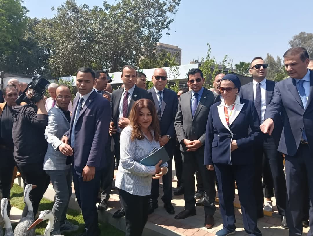 وزير الزراعة يفتتح معرض 