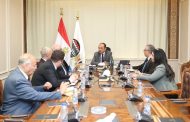 شيمى يلتقي رئيس «تكنيب إنرجيز» الإيطالية لبحث فرص التعاون المشترك