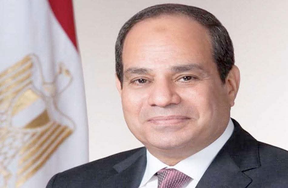 رئيس جامعة القاهرة يهنئ الرئيس السيسي والقوات المسلحة بمناسبة ذكرى تحرير سيناء