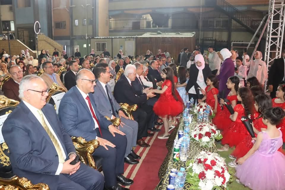محافظ القليوبية ورئيس جامعة بنها يشاركان في إحتفالية مجمع الشبان العالمية بذكرى تحرير سيناء
