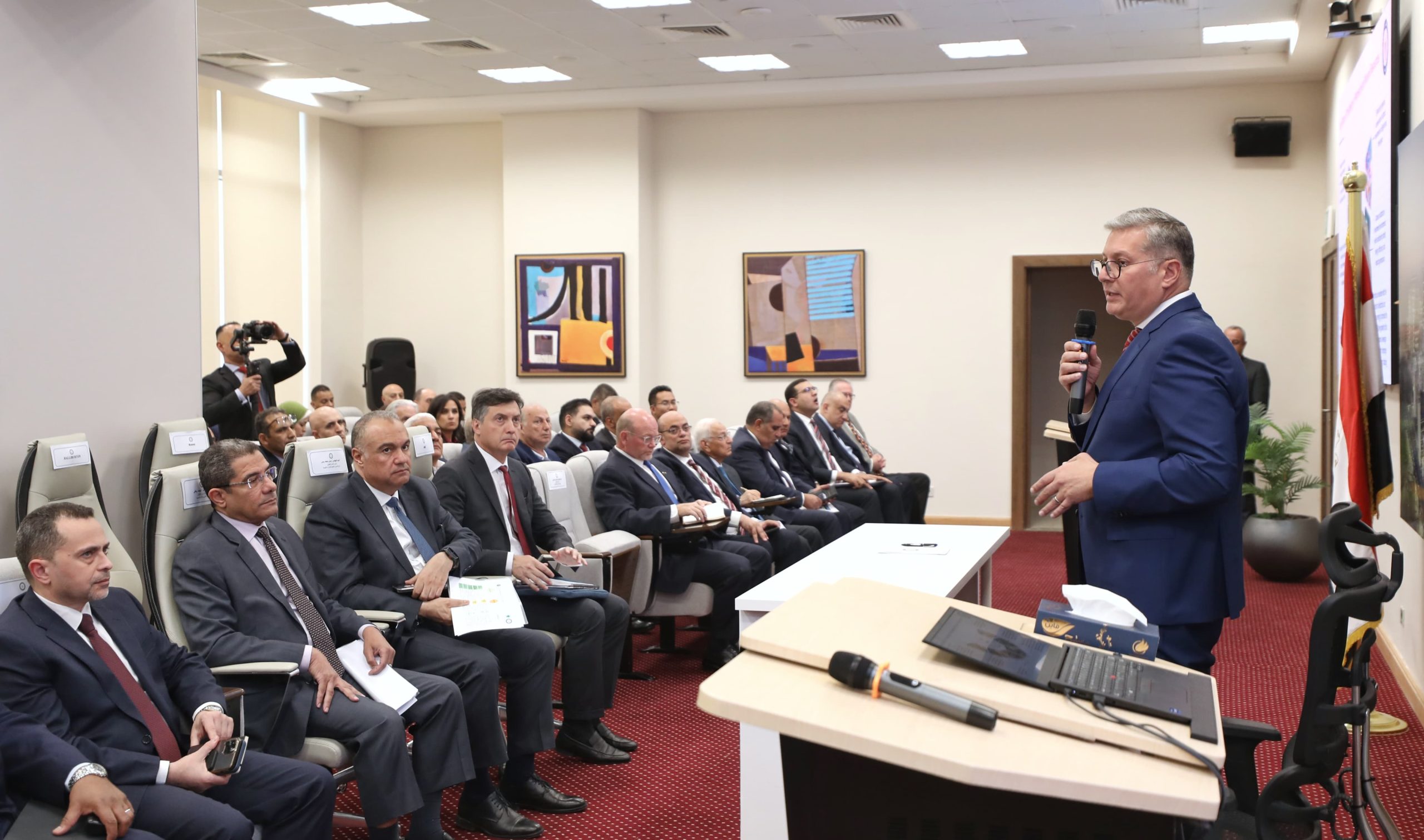 بدوى: زيادة الإنتاج من البترول والغاز يجعلنا أكثر قدرة على الوفاء باحتياجاتنا من الوقود وتقليل فاتورة الاستيراد