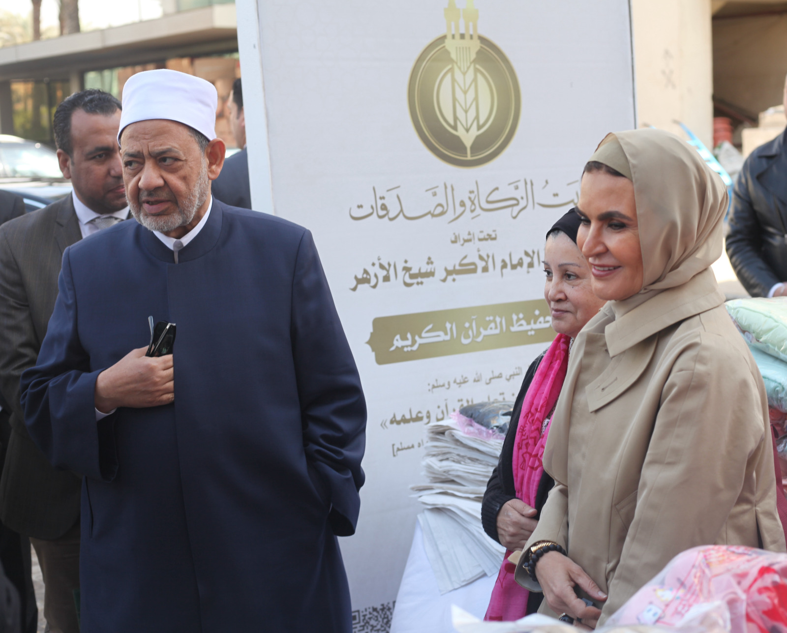 «بيت الزكاة والصدقات» يطلق حملة لدعم حفظة القرآن الكريم في 5 محافظات.. وشيخ الأزهر يتفقد الاستعدادات