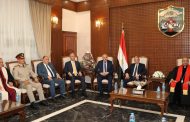 محافظ الإسماعيلية يزور كنائس المحافظة للتهنئة بعيد القيامة المجيد