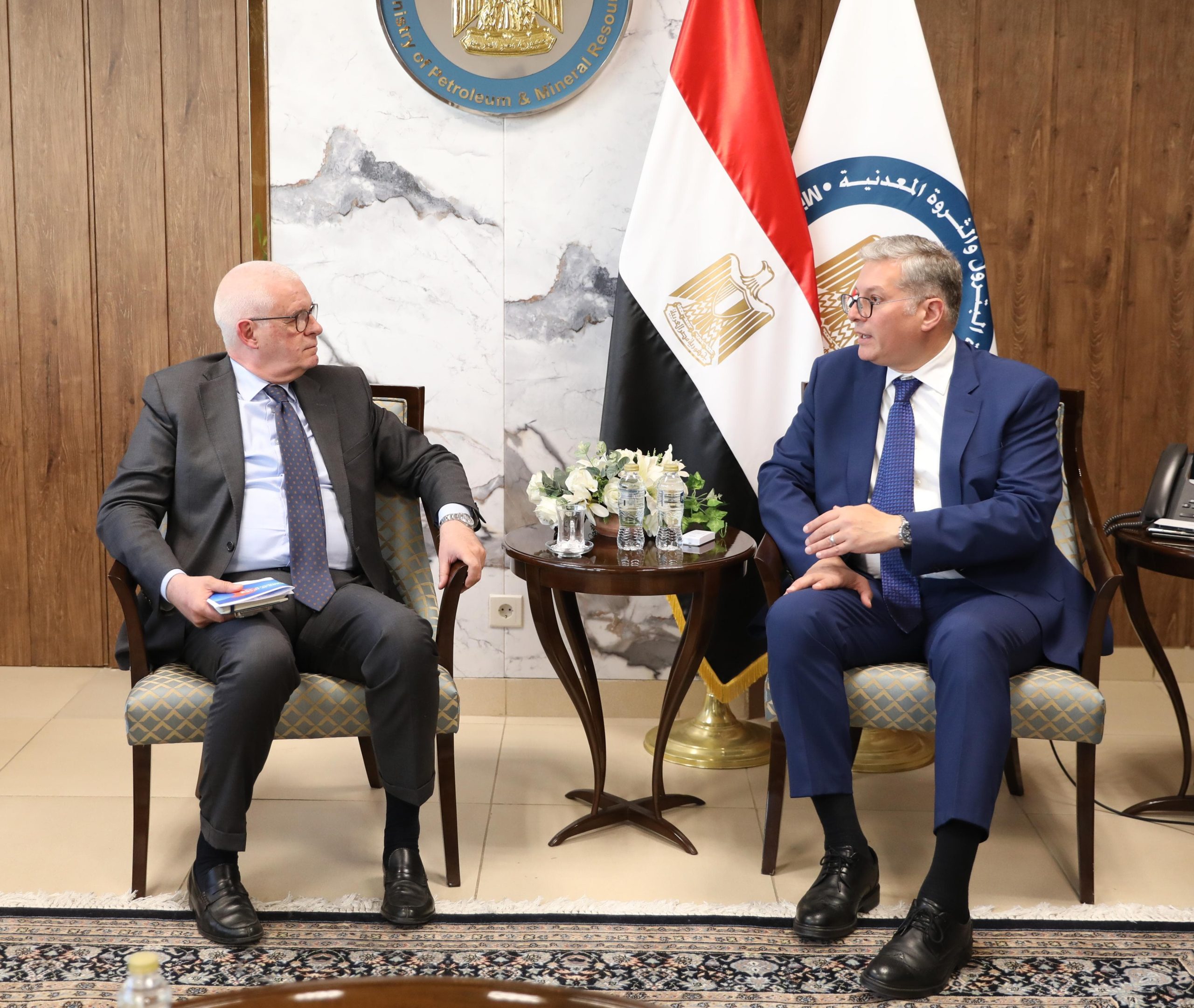 بدوى يستقبل رئيس شركة تكنيب إنرجيز الإيطالية لبحث أنشطتها فى مصر