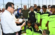وزير الشباب والرياضة يفتتح الملعب الخماسي بمركز شباب أبو رماد