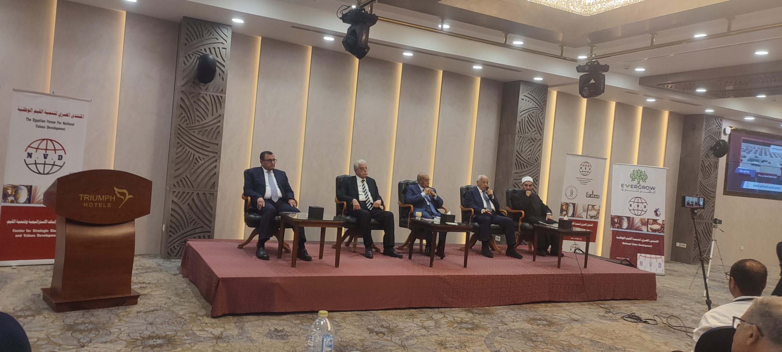 المنتدى المصري لتنمية القيم الوطنية ينظم ملتقى تحرير طابا فى عيد تحرير سيناء