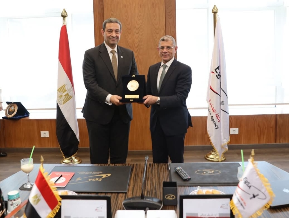 محافظ دمياط يزور وكالة الفضاء المصرية لبحث سبل التعاون في المجالات التعليمية والتكنولوجية