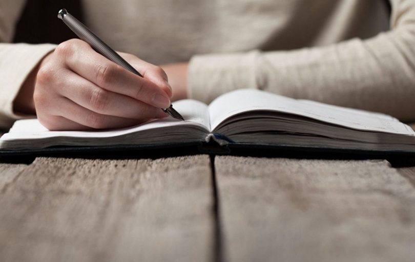 حجاج أول عويشة تكتب.. تهويدة الفناء