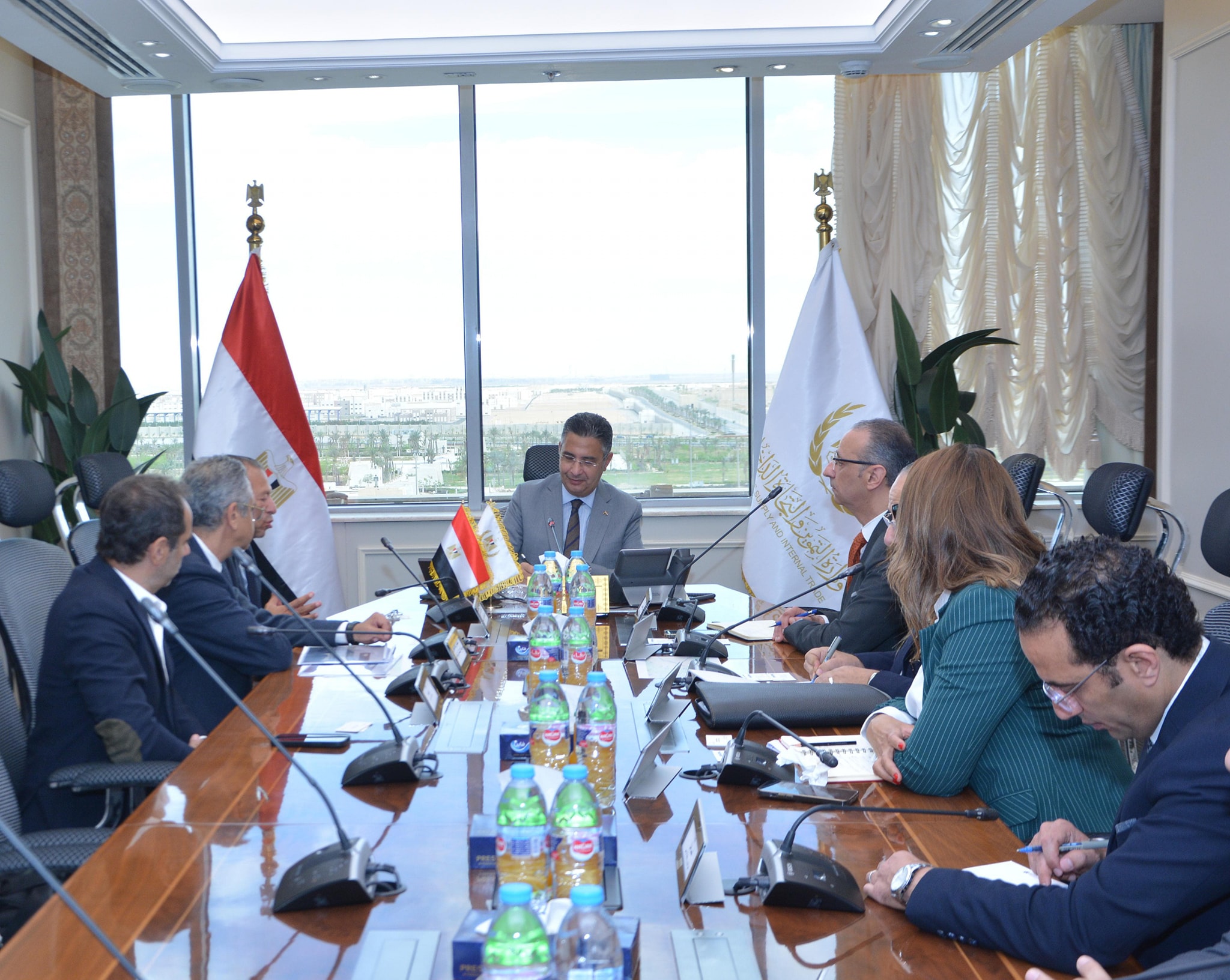 وزير التموين يتابع مع شركة أوراسكوم الموقف التنفيذي لإنشاء المخزن الاستراتيجي بالفيوم