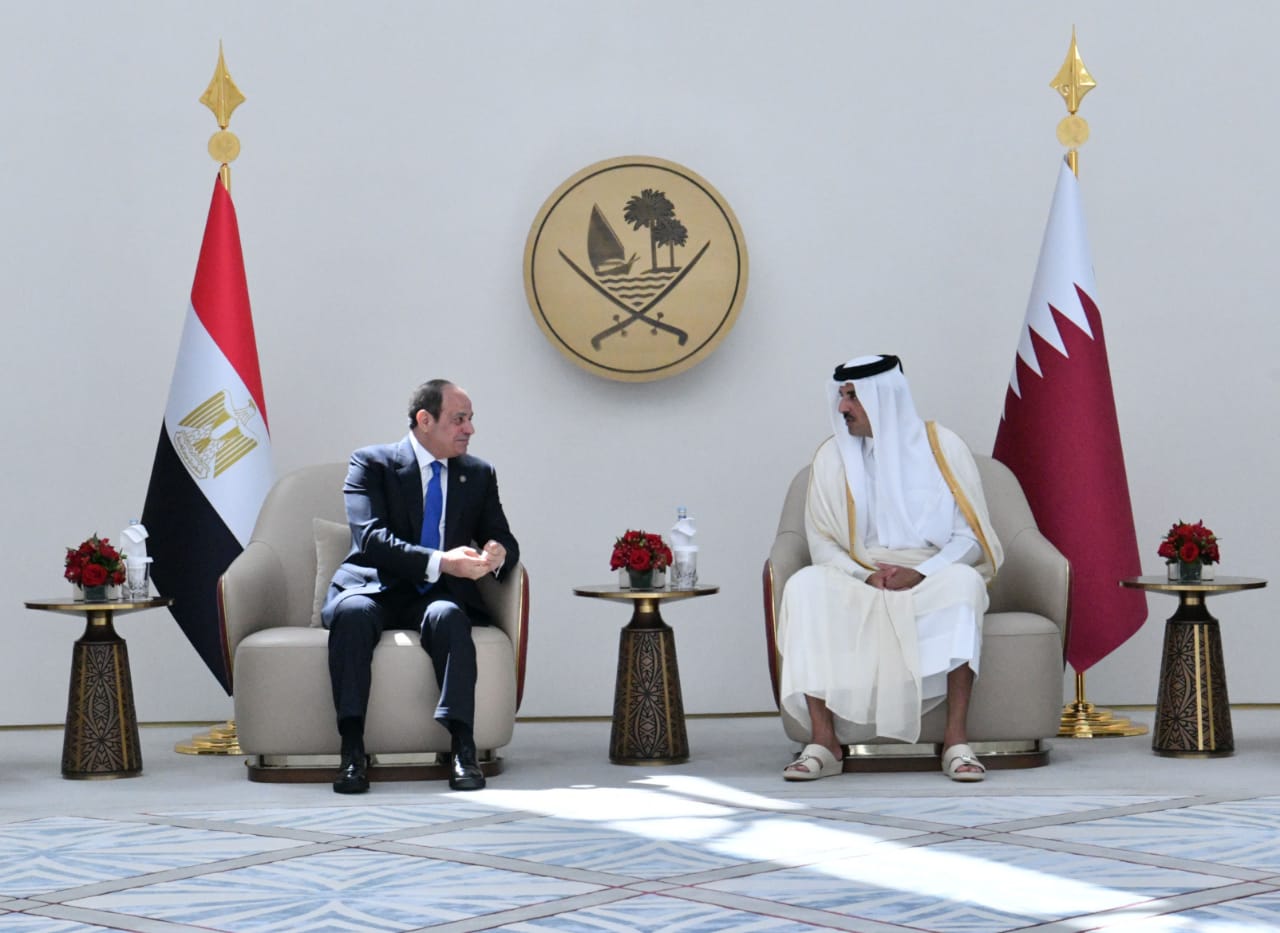 بالصور.. الرئيس السيسي يصل إلى الدوحة في مستهل جولة خليجية تشمل قطر والكويت