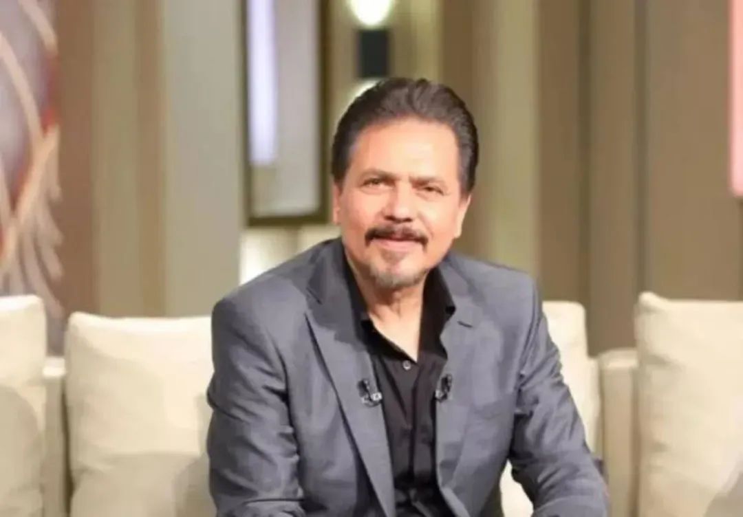 وزير الثقافة يُجدد تكليف الفنان محمد رياض رئيسًا للمهرجان القومي للمسرح