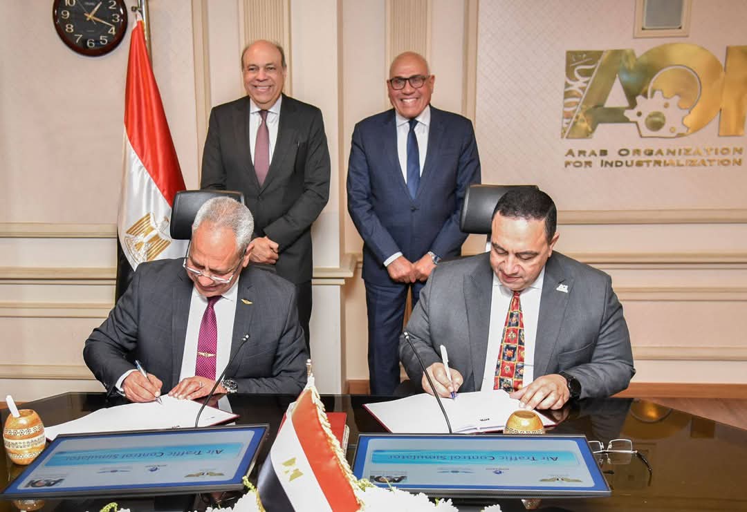 وزير الطيران والهيئة العربية للتصنيع يشهدان توقيع بروتوكول تعاون بين الأكاديمية المصرية ومصنع الإلكترونيات