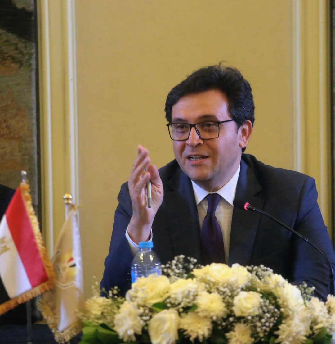 وزير الثقافة يترأس الاجتماع الثاني للجنة دراسة التأثيرات الاجتماعية للدراما المصرية والإعلام