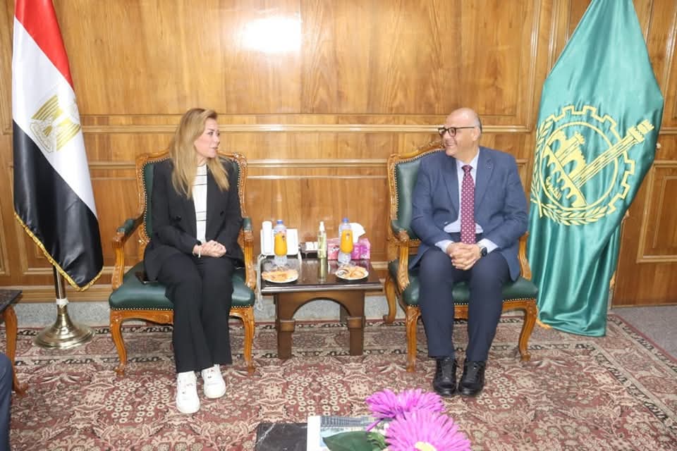 محافظ القليوبية يستقبل المدير التنفيذى للاكاديمية الوطنية للتدريب وتاهيل الشباب