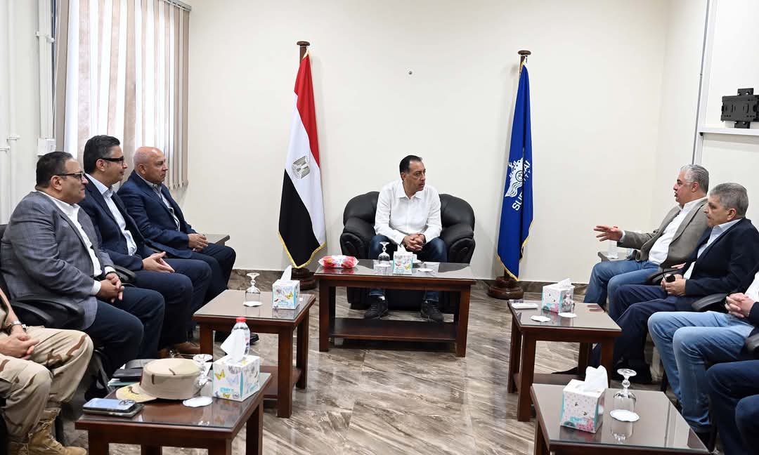 مدبولى يبدأ زيارة لتفقد وافتتاح عددٍ من مشروعات «المنطقة الاقتصادية لقناة السويس»