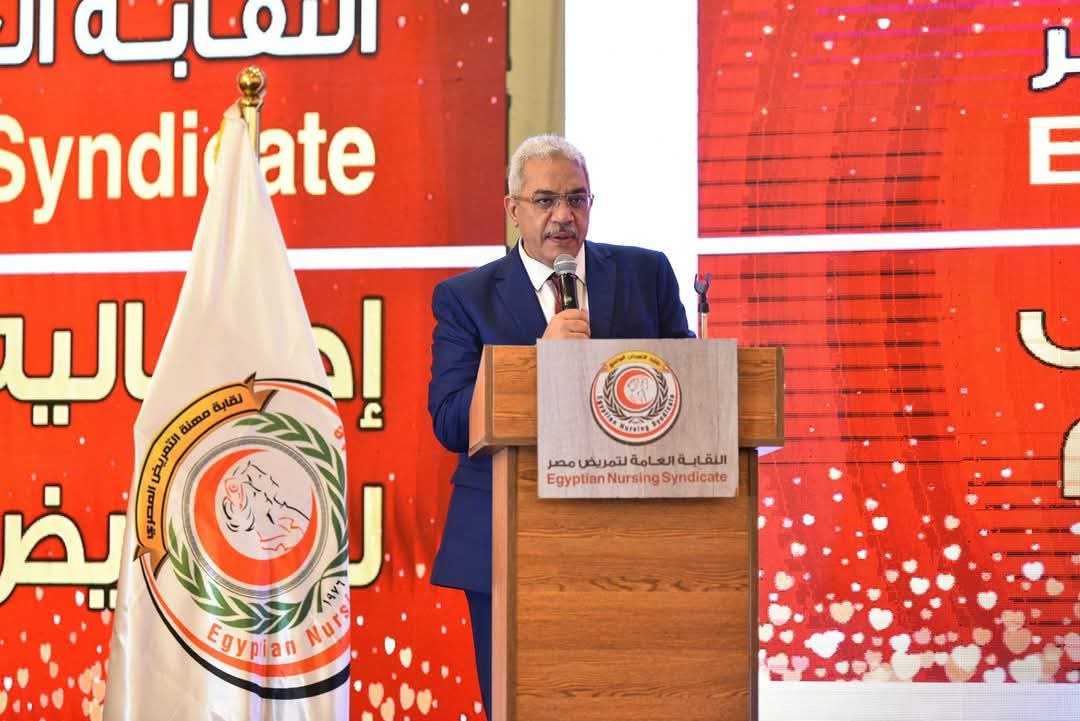 نائب رئيس جامعة الأزهر يشيد بعطاء قطاع التمريض مؤكدًا أنه القلب النابض للرعاية الصحية على مستوى العالم