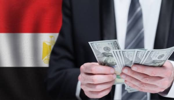 ارتفاع تحويلات المصريين بالخارج بأكثر من الضعف وتسجل أعلى مستوى