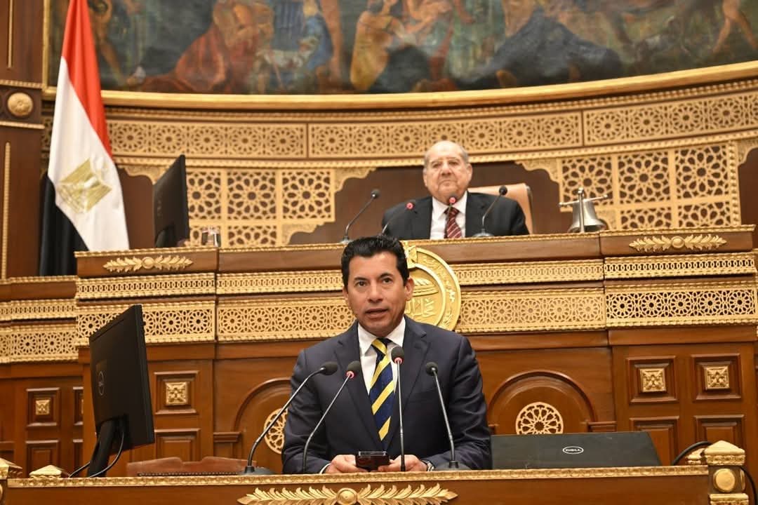 صبحي يشهد الجلسة الحوارية بمجلس الشيوخ للمشاركين بمنحة ناصر للقيادة الدولية في نسختها الخامسة