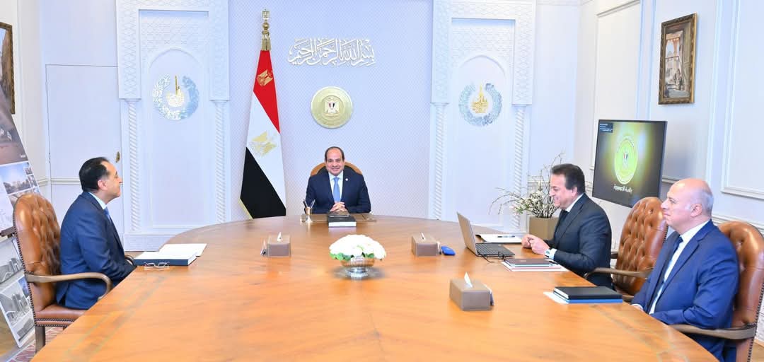 الرئيس السيسى يوجه بزيادة عدد الحضانات للأطفال وإنشاء ٣٠٠ مركز متكامل للتنمية البشرية