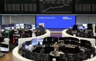 الأسهم الأوروبية تتباين عند التسوية بعد اتفاق بريطانيا والاتحاد الأوروبي