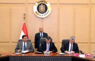 الوزير يشهد توقيع عقد تنفيذ أعمال البنية الأساسية لمشروع إعادة تأهيل ترام الرمل