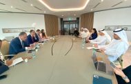 الخطيب يستعرض مع نظيره الإماراتي تطورات المفاوضات الخاصة باتفاق الشراكة الاستراتيجية بين البلدين